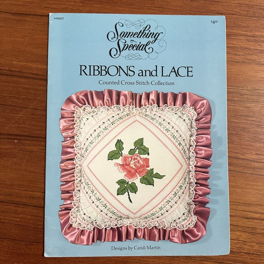 VTG 1983 CRAFT HOW TO BOOKLET RIBBONS & LACE COUNTED CROSS STITCH PILLOWS